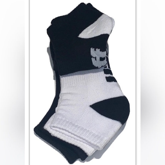 Neff No Show Socks 3 Pair Boys Youth 3-5.5 Black White w/ Logo Skate Ride Kids - Picture 6 of 10